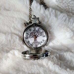 Elegant Tree Of Life Pocket Watch